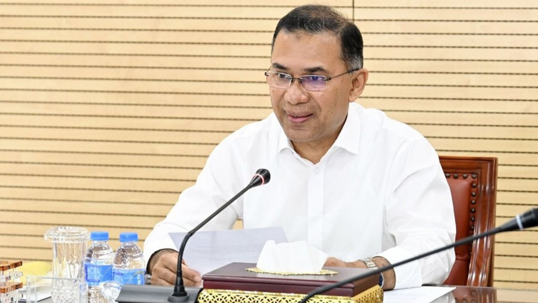 প্রধানমন্ত্রীর সঙ্গে শুভেচ্ছা বিনিময় করলেন বৌদ্ধ সম্প্রদায়ের নেতারা